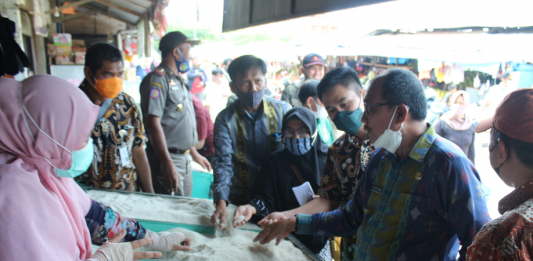 Harga Bahan Pokok di Pasar Raya Mekongga Masih Stabil Jelang Ramadhan