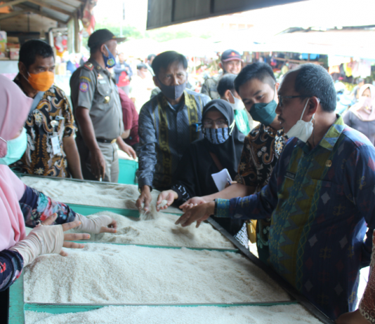 Harga Bahan Pokok di Pasar Raya Mekongga Masih Stabil Jelang Ramadhan