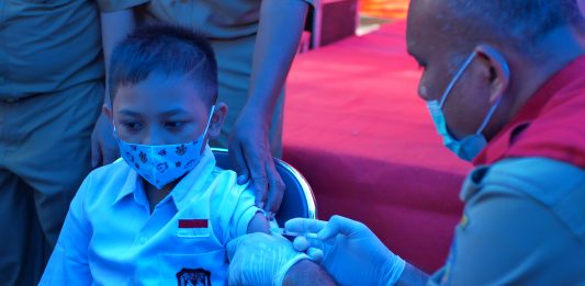 Target 27.500 Siswa, Vaksinasi Anak Usia Dini di Kolaka Dimulai