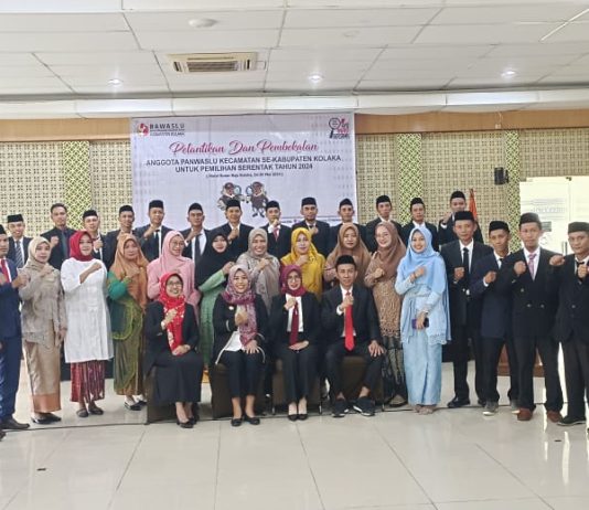 Bawaslu Kolaka Resmi Lantik 36 Anggota Panwascam Pilkada
