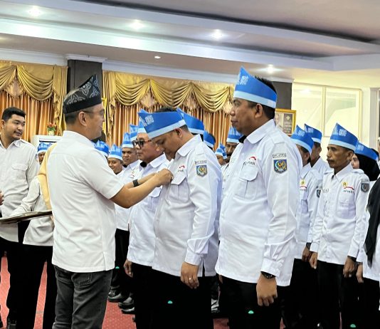 Bupati Kolaka Hadiri Pelantikan DPC APDESI Kabupaten Kolaka Periode 2025–2030