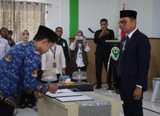 Bupati Kolaka Ambil Sumpah 61 PNS, Tegaskan Integritas dan Profesionalisme sebagai Pilar Pelayanan Publik