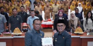 Bupati Kolaka Serahkan Ranperda Pertanggungjawaban APBD 2025, Tegaskan Komitmen Transparansi dan Akuntabilitas