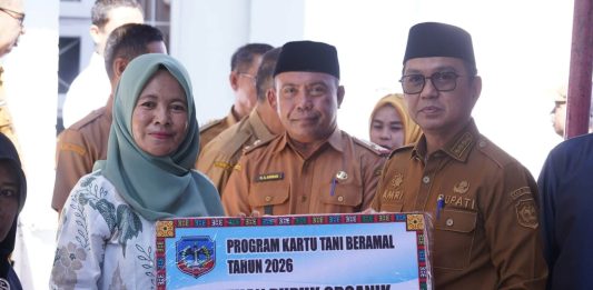 Gerakan Pangan Murah di Tanggetada, Warga Bisa Belanja Murah dan Petani Terima Bantuan Pupuk