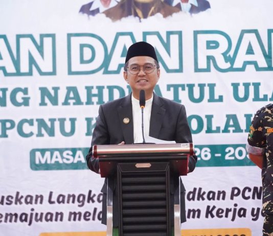 Bupati Kolaka Hadiri Pelantikan Pengurus PCNU, Ajak Perkuat Sinergi Membangun Daerah