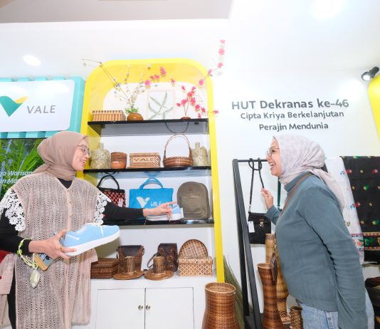 Melestarikan Tradisi, Menciptakan Peluang: PT Vale Promosi Produk UMKM Binaan di Perayaan HKG PKK Nasional dan HUT Dekranas