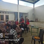Cegah Penyakit Sejak Dini, Mahasiswa KKN-PK Unhas Periksa Kesehatan 86 Warga Desa Salebba