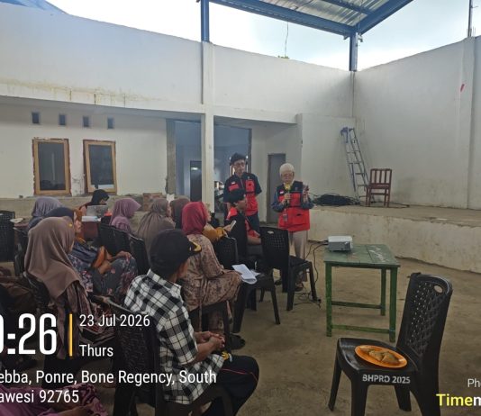 Cegah Penyakit Sejak Dini, Mahasiswa KKN-PK Unhas Periksa Kesehatan 86 Warga Desa Salebba
